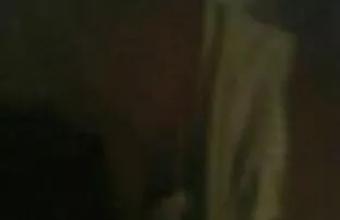 XXX Männer machen Dosen für Kälte und reife frauen pornos kostenlos masturbieren auf dem Bett