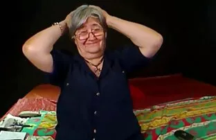 XXX Die Jungfrau im pornofilme mit älteren damen Bett 849